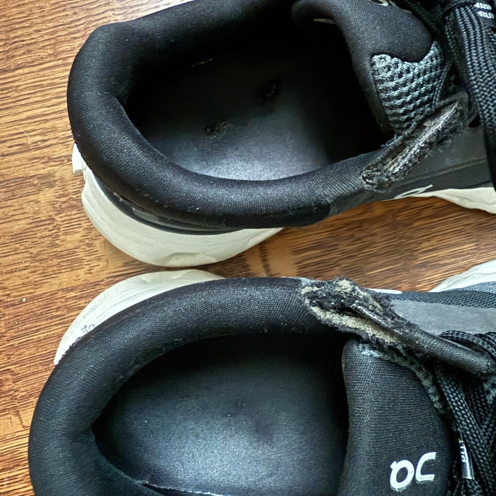 On Cloud Running Cloudrunner 2 Eclipse Black Snea… - image 7